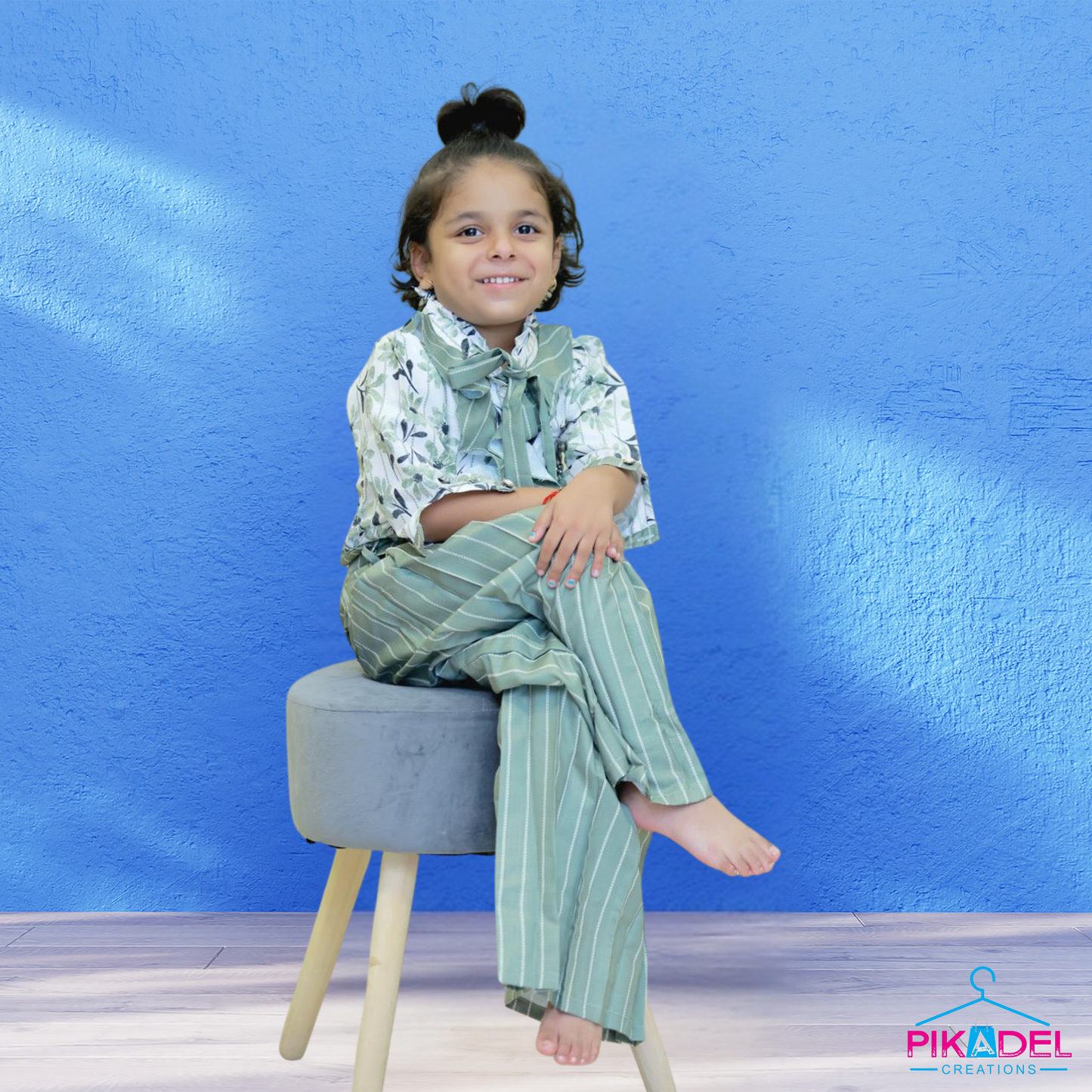 Co-ord Set Floral Top with a Bow Tie and Striped Wide-Leg Pants